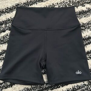 Alo Yoga 5” Airlift Energy Short